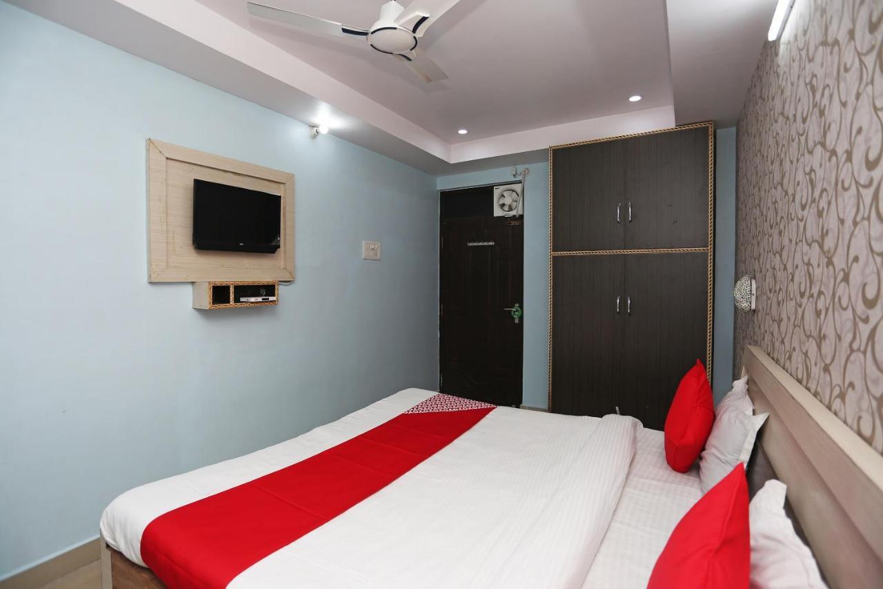 Hotel Oyo New Metro Near Phoenix United